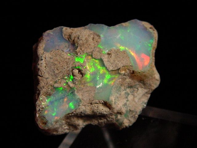 Edelopal roh / Opal Rohstein 23 mm feiner bunter Schimmer
