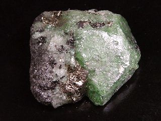 Tsavorit Stufe 4,5 cm - großer Kristall - Kenia