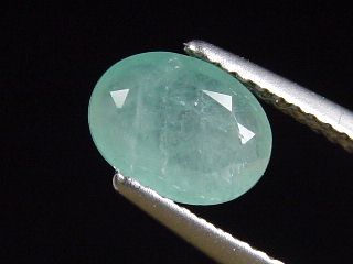 Grandidierit 1,25 Ct. selten facettiert oval Andrahomana, Madag.
