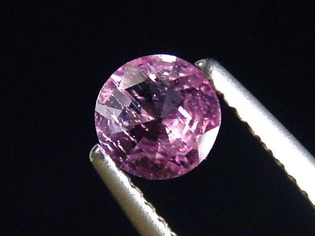 Rosa Topas 0,40 Ct. seltene Naturfarbe - Rund Brasilien