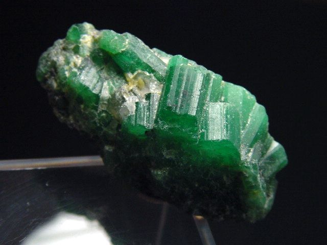Emerald crystal specimen 38 mm Brazil