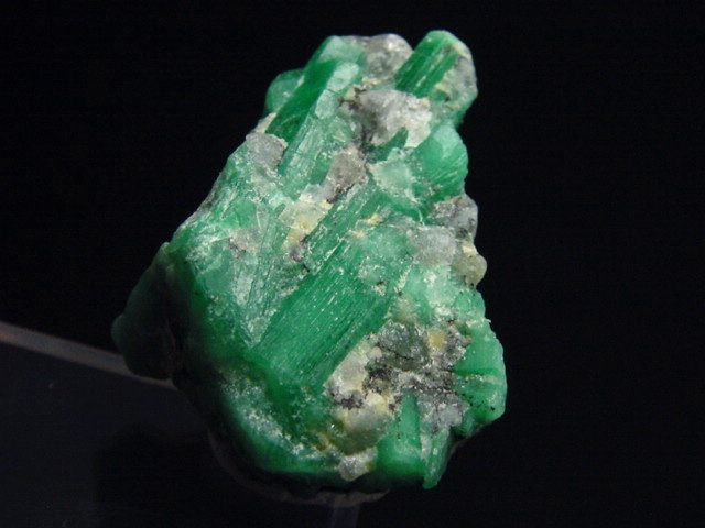 Emerald crystal specimen 30 mm Brazil