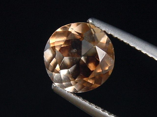 Topas 2,60 Ct. hellbraun Naturfarbe 8 mm Rund
