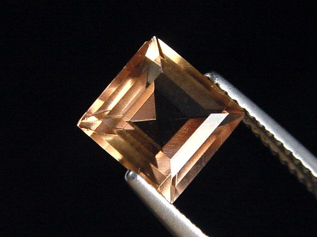 Topaz 2,52 Ct. brown square