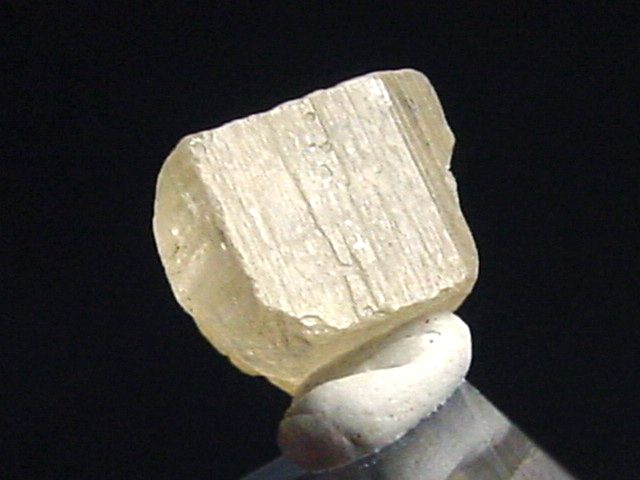 Topaz crystal 8 mm - Schneckenstein, Saxonia, Germany