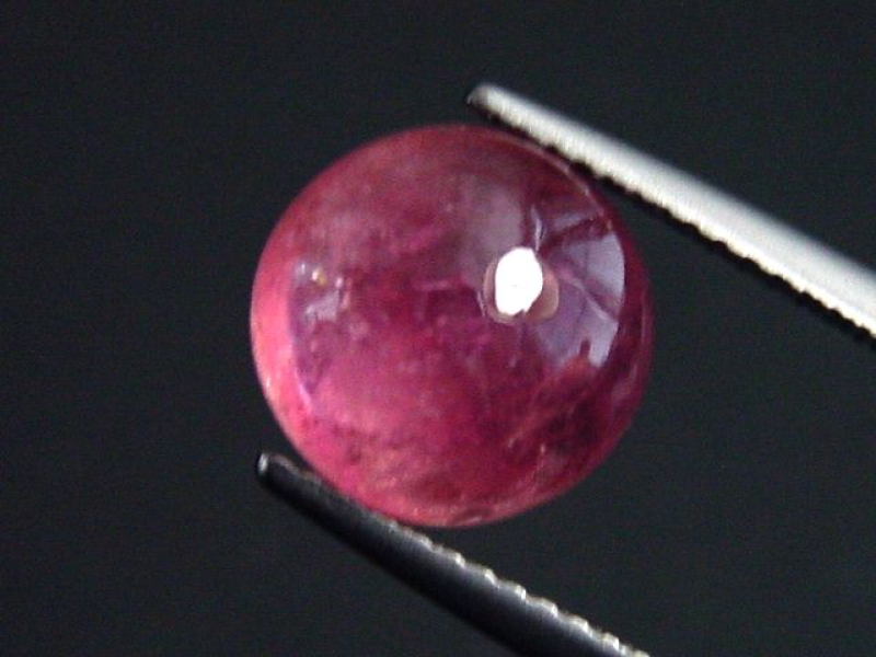 Rubellit / roter Turmalin 4,60 Ct. Rund Cabochon 10 mm Brasilien