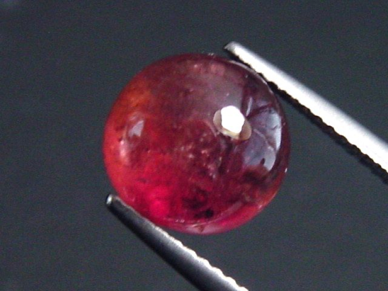 Rubellit / roter Turmalin 5,01 Ct. Rund Cabochon 10 mm Brasilien
