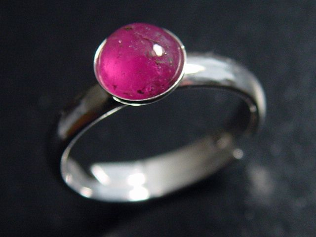 Rubellit Turmalin Ring 0,97 Ct. runder Cabochon 925 massiv Silber - Größe offen anpassbar
