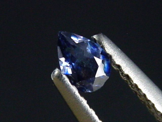 Benitoite 0,18 Ct. pear faceted - San Benito Co., California, USA