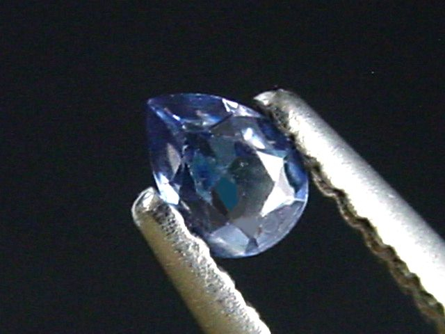 Benitoite 0,12 Ct. pear faceted - San Benito Co., California, USA
