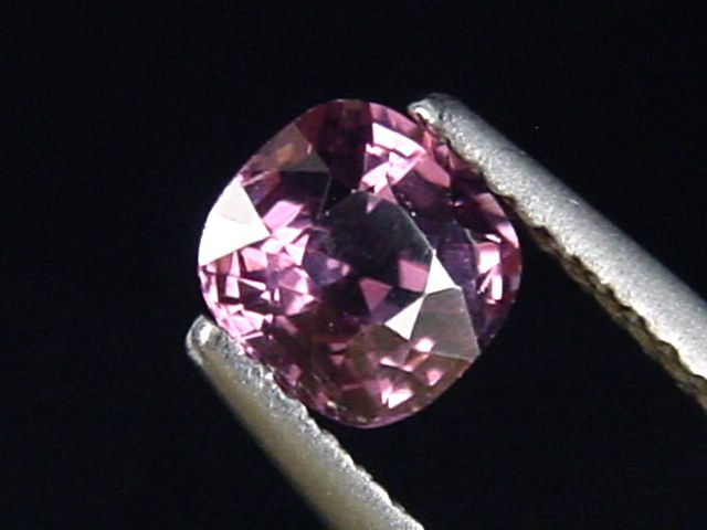 Spinel 0,83 Ct. Sri Lanka