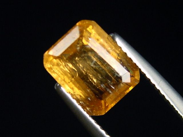Imperialtopas / Imperial Topas 2,94 Ct. Oktagon 9 x 7 mm Brasilien