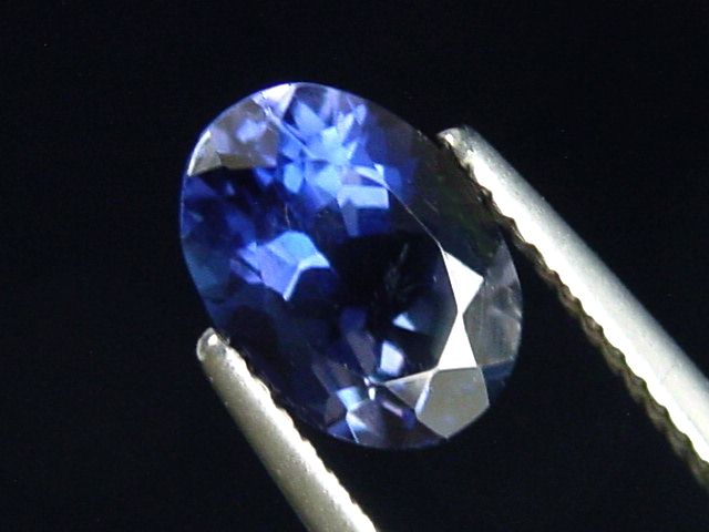Iolith / Cordierit 1,60 Ct. Spitzenfarbe Oval 8,5 x 6,5 mm Indien