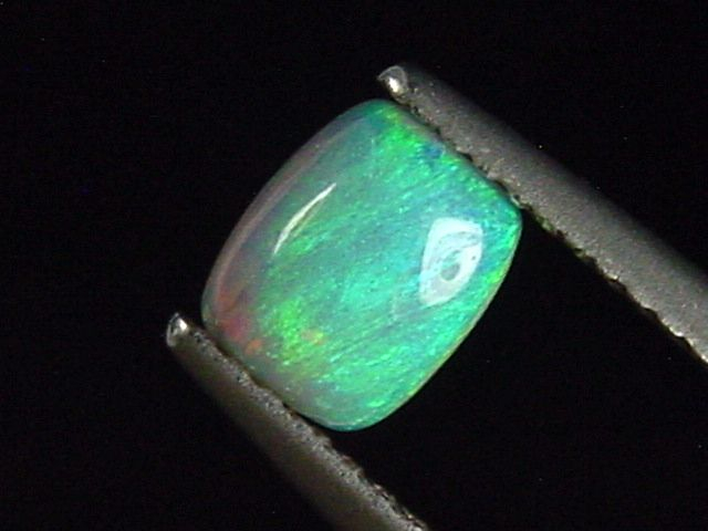 Opal 0,49 Ct. cushion cabochon - Australia