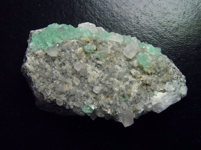 Fluorit Stufe 55 mm weiße und blaugrüne Kristalle - Asturien, Spanien