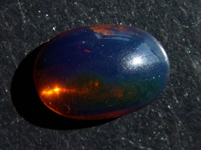 Blauer Bernstein 14,05 Ct. - 25 mm Oval Cabochon Indonesien