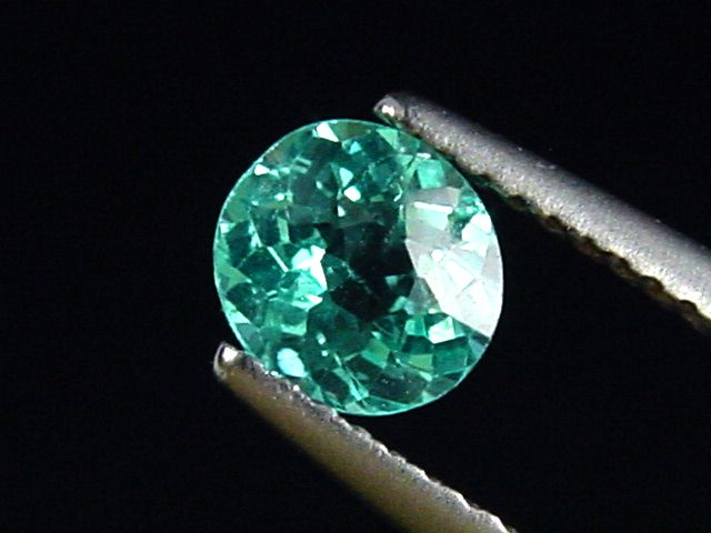 Apatite 0,71 Ct. turquoise blue - oval