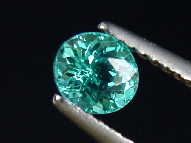 Apatite 0,67 Ct. turquoise blue - oval