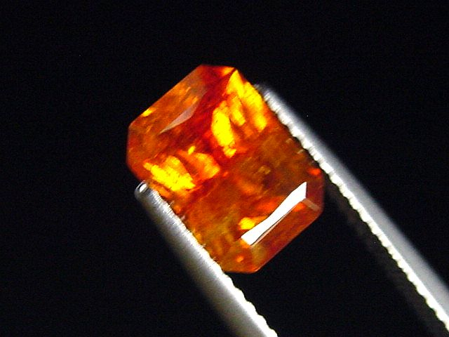 Sphalerite 2,82 Ct. octagon - Picos de Europa, Spain