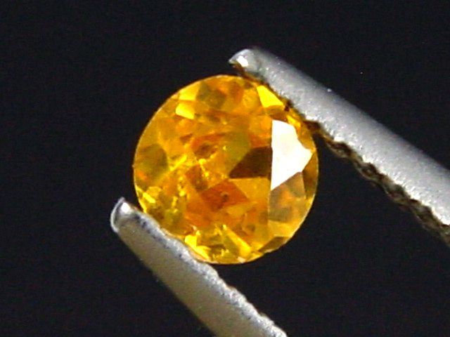 Zincite 0,50 Ct. round cut faceted Poland