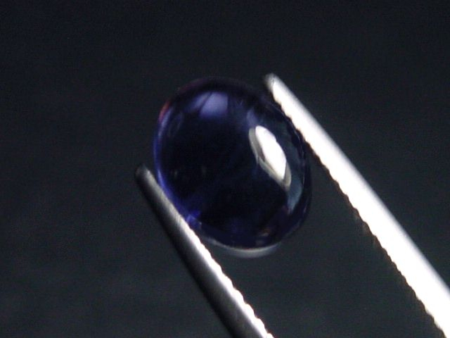 Iolit / Cordierit 2,38 Ct. Oval Cabochon 9 x 7 mm