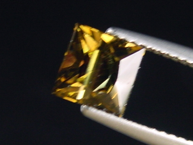 Dravit / brauner Turmalin 1,49 Ct. Carree 6 x 6 mm Brasilien