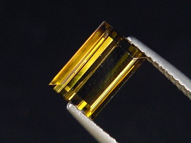 Dravit / brauner Turmalin 2,23 Ct. Baguette 9 x 6 mm Brasilien