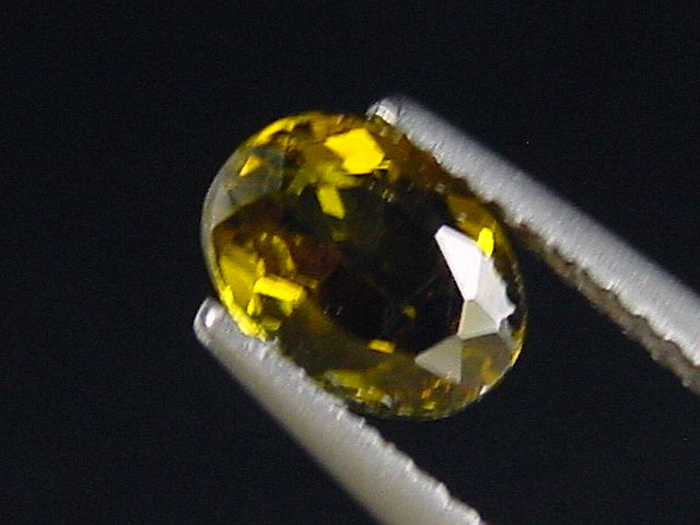 Dravit / brauner Turmalin 1,03 Ct. Oval 7 x 5 mm Brasilien