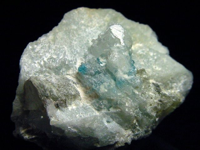 Euclase crystal specimen 41 mm blue rare - Manuelzinho Equador, Brazil