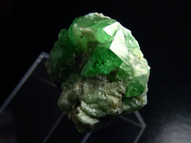 Tsavorit Granat Stufe 40 mm - Merelani, Tansania