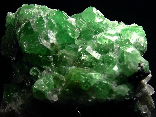 Tsavorit Granat Stufe 50 mm - Merelani, Tansania