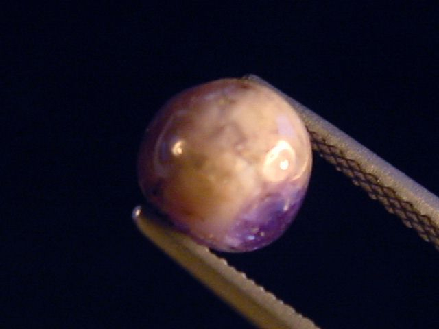 Alexandrite 2,03 Ct. cabochon colorchange Tanzania