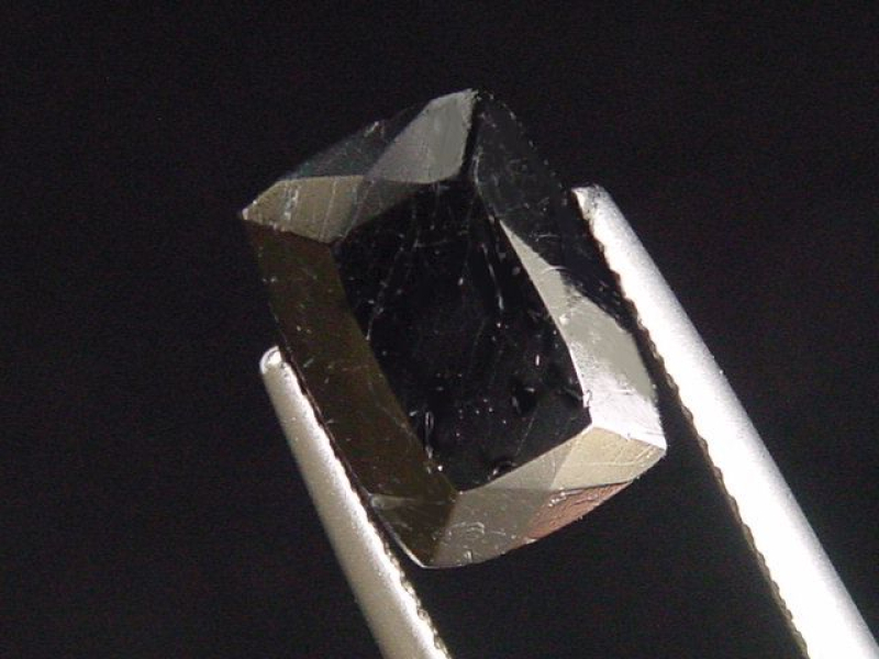 Sapphirin 4,57 Ct. Antikschliff facettiert selten - Madag.