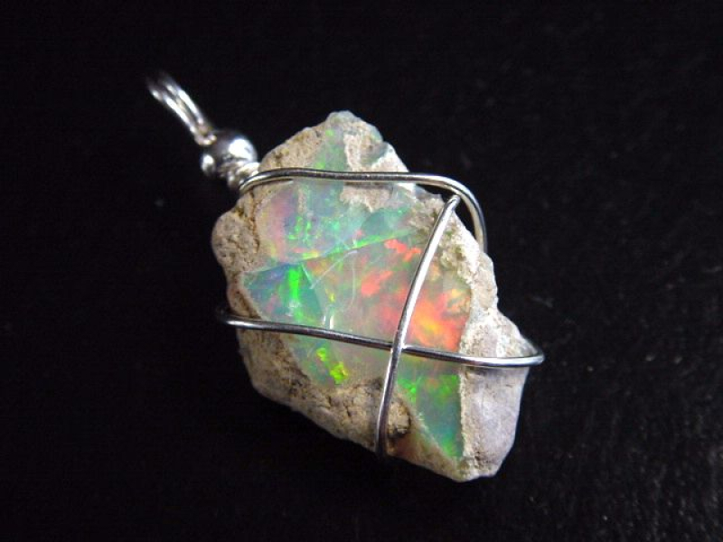 Edelopal Rohstein Anhänger 36 mm Opal roh in 925 Silber