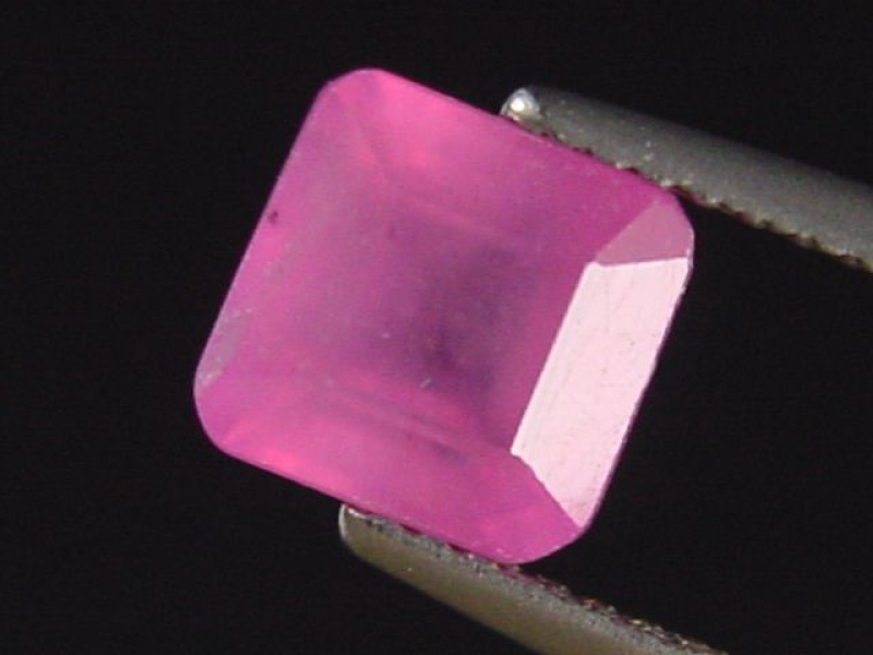 Rubin 2,58 Ct. Oktagon - Rosarot - behandelt 6,5 x 6,5 mm