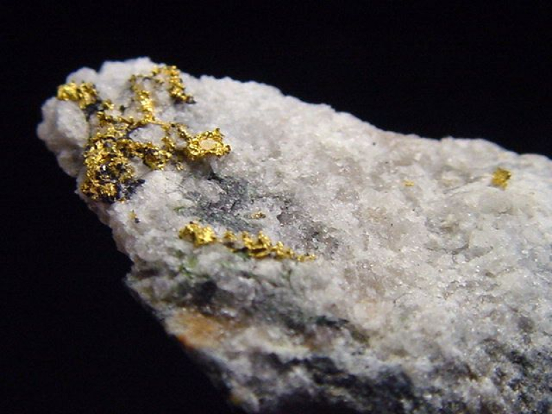 Gold kristallin in Quarz 32 mm Brusson, Val d'Aosta, Italien