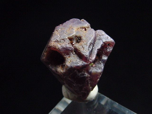Spinel crystal 15 mm - Morogoro, Tanzania