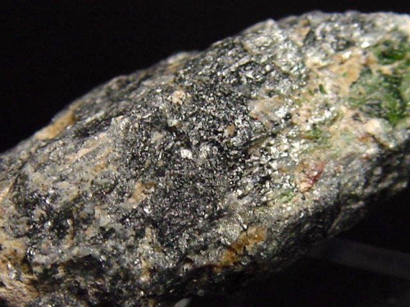 Yoderit auf Kyanit Stufe 33 mm - Dodoma, Tansania