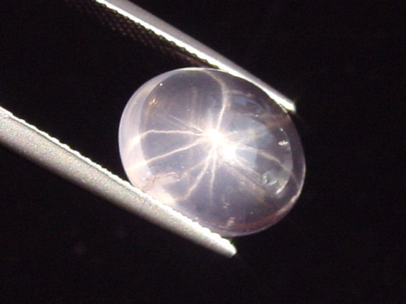 Sternrosenquarz / Stern Rosenquarz 6,90 Ct. Oval Cabochon