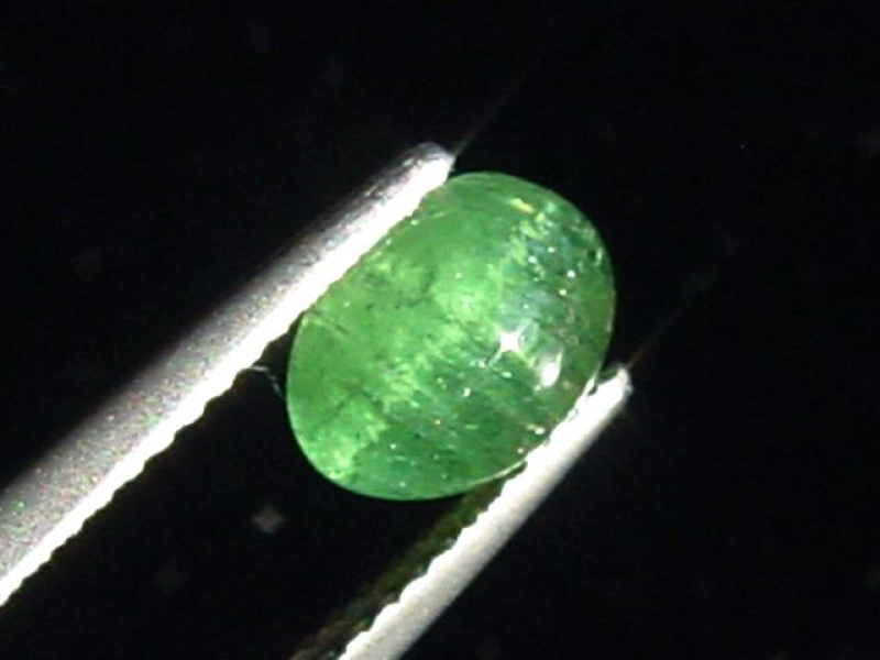 Verdelith Turmalin Katzenauge 1,76 Ct. Oval Cabochon Brasilien