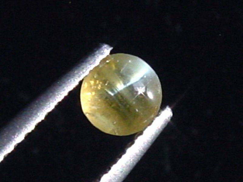 Chrysoberyll Katzenauge 0,78 Ct. Rund Cabochon Sri Lanka