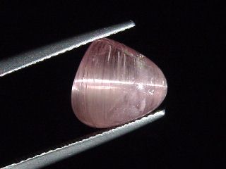 Rubellite Tourmaline cat's eye 5,03 Ct. - pear cabochon Brazil