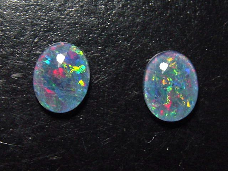 Opal pair 10 x 8 mm oval cabochon triplet - Australia