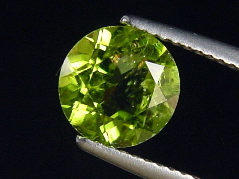 Peridot 2,28 Ct. Apfelgrün - 7,5 mm Rund Sri Lanka