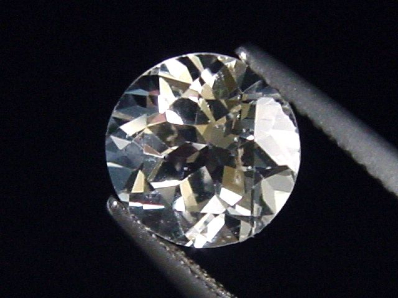 Weißer Topas 2,46 Ct. - Rund 8 mm Brasilien