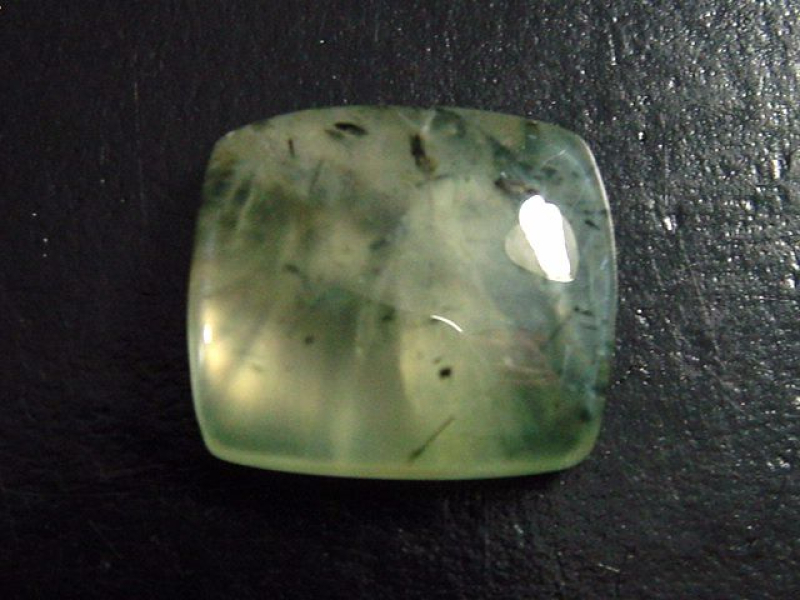 Prehnit 29,02 Ct. Kissen Cabochon Australien