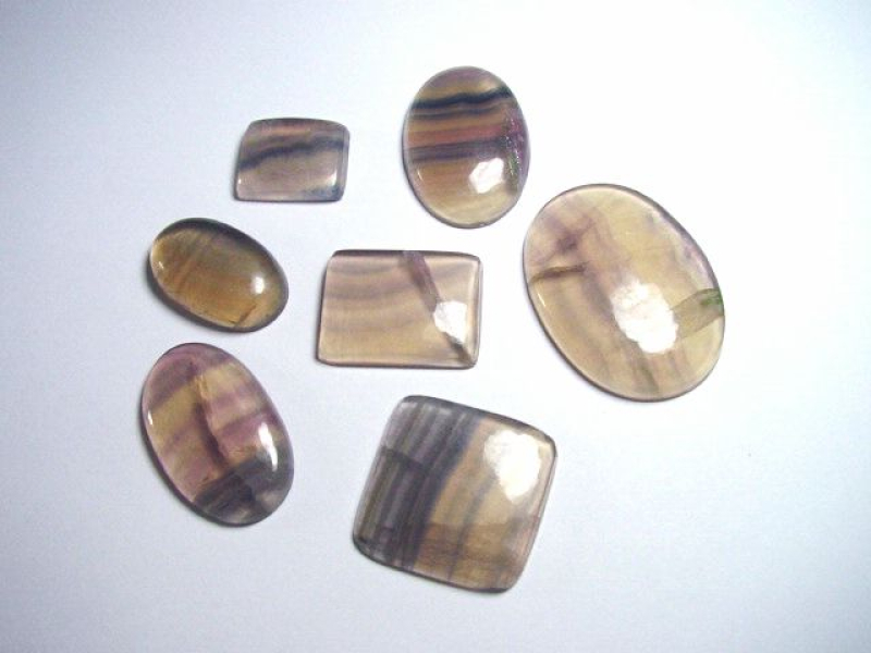 Fluorit Lot 186,10 Ct. Mix Cabochons B-Qualität