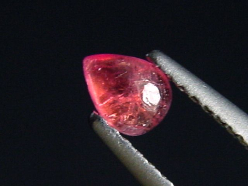 Pezzottait 0,29 Ct. Tropfen Cabochon - selten Madagaskar
