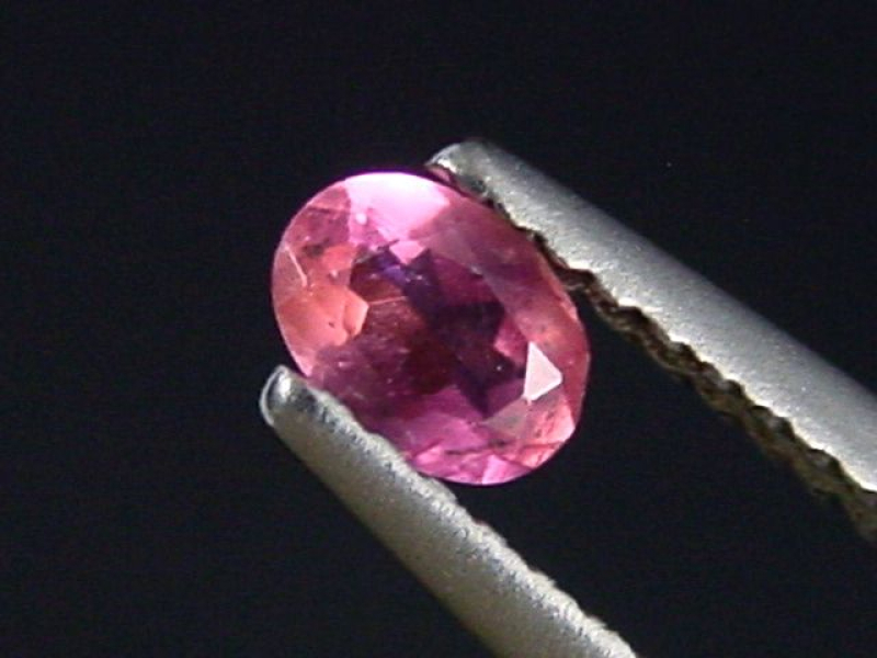 Pezzottait 0,22 Ct. Oval facettiert - selten Madagaskar
