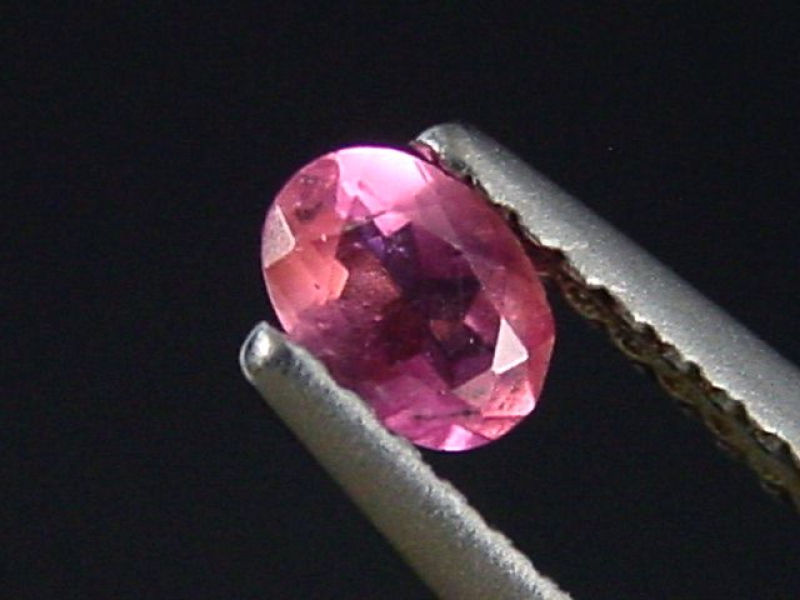 Pezzottait 0,22 Ct. Oval facettiert - selten Madagaskar